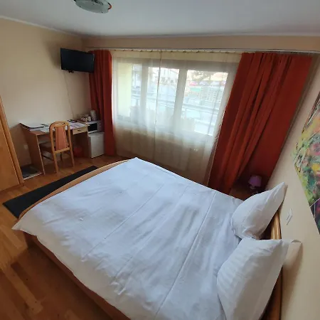 Le Merle Chatelain Guest house *